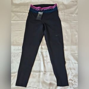 NIKE Women's Nike Pro Leggings